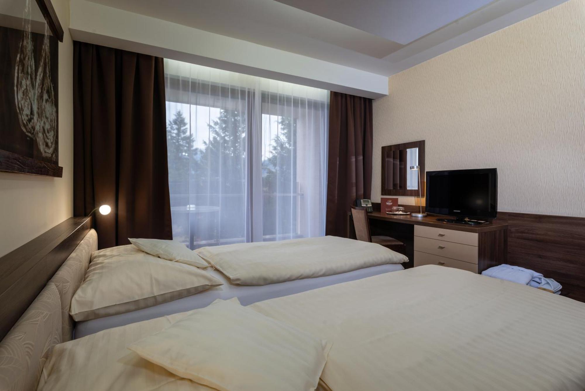 Wellness Hotel Diplomat Rajecké Teplice Eksteriør billede