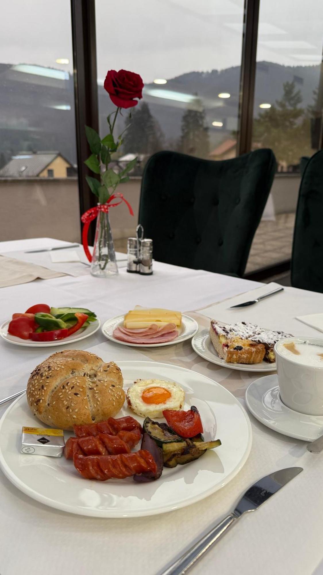 Wellness Hotel Diplomat Rajecké Teplice Eksteriør billede